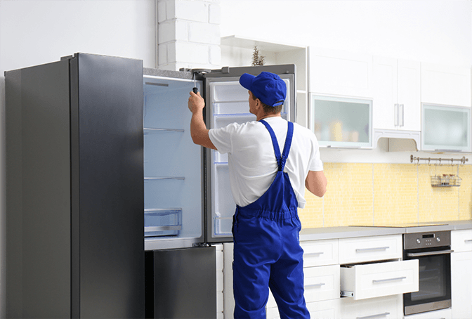Refrigerator repair service in Palm Jumeirah, Dubai - Premium refrigerator and wine cooler repair and maintenance